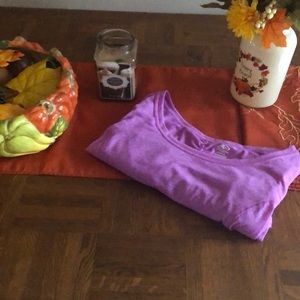 Athletic lady’s top